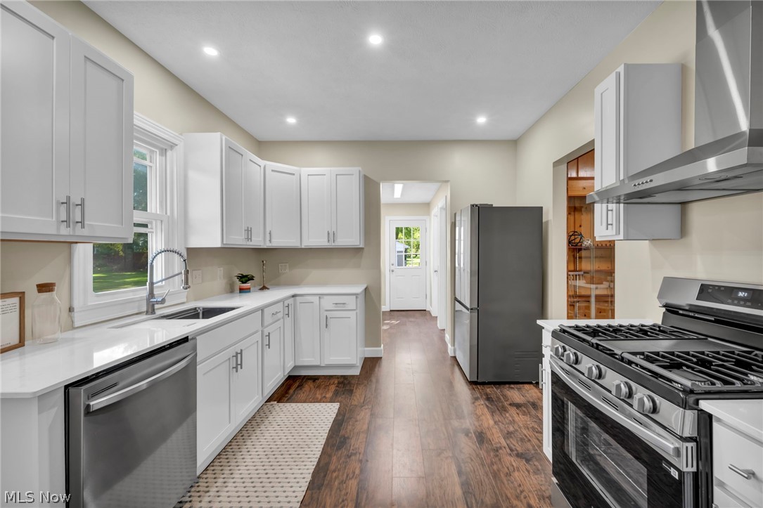 824 W 58th Street Ashtabula OH 44004