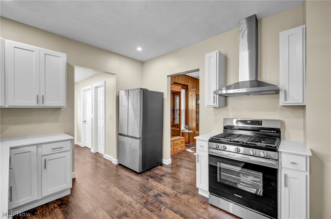 824 W 58th Street Ashtabula OH 44004