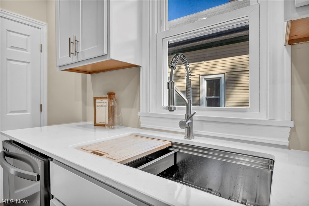 824 W 58th Street Ashtabula OH 44004