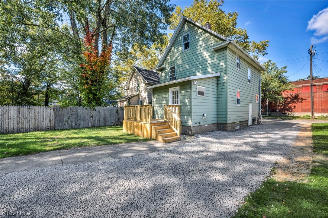 824 W 58th Street Ashtabula OH 44004