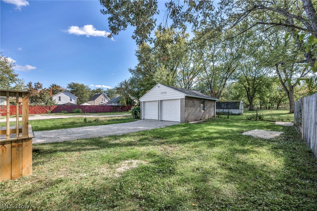 824 W 58th Street Ashtabula OH 44004