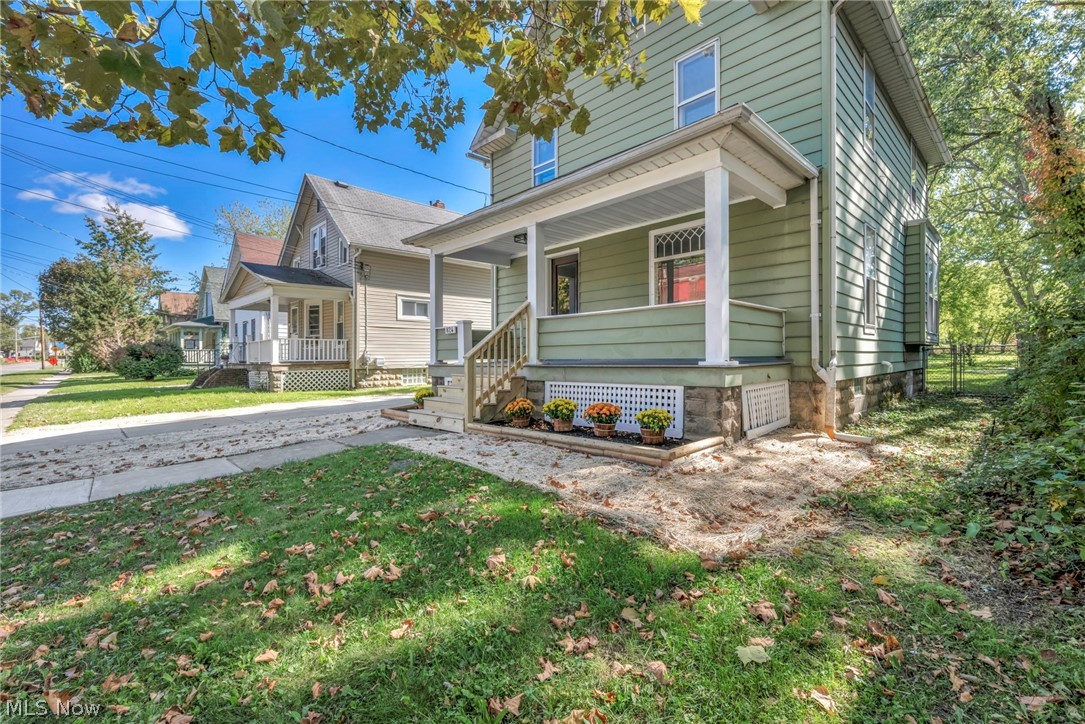 824 W 58th Street Ashtabula OH 44004
