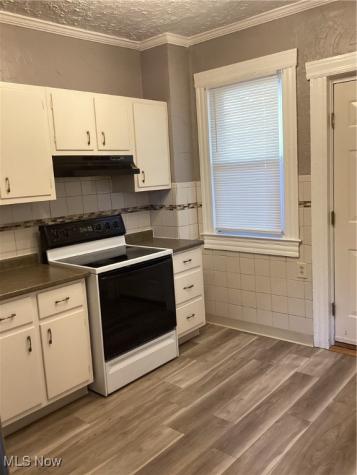 3895 W 34th Street Cleveland OH 44109