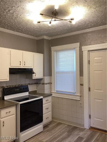 3895 W 34th Street Cleveland OH 44109