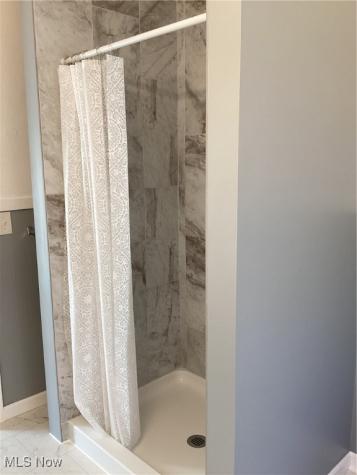 3895 W 34th Street Cleveland OH 44109