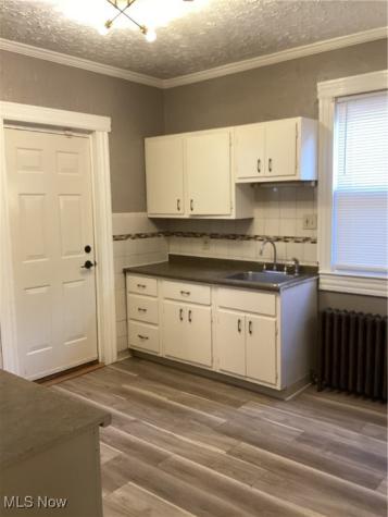 3895 W 34th Street Cleveland OH 44109