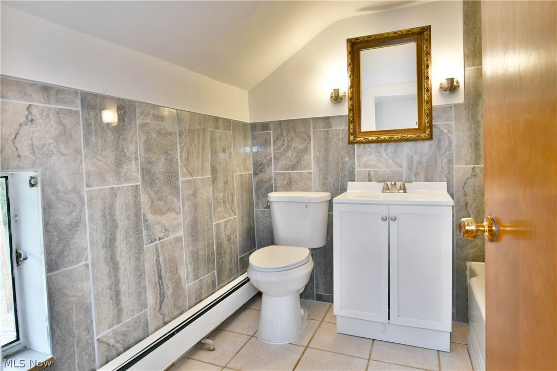 892 Yankee Run Road Masury OH 44438