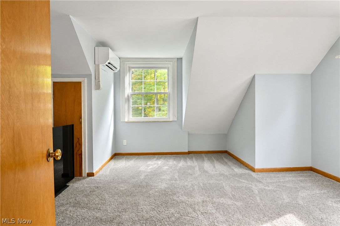 892 Yankee Run Road Masury OH 44438