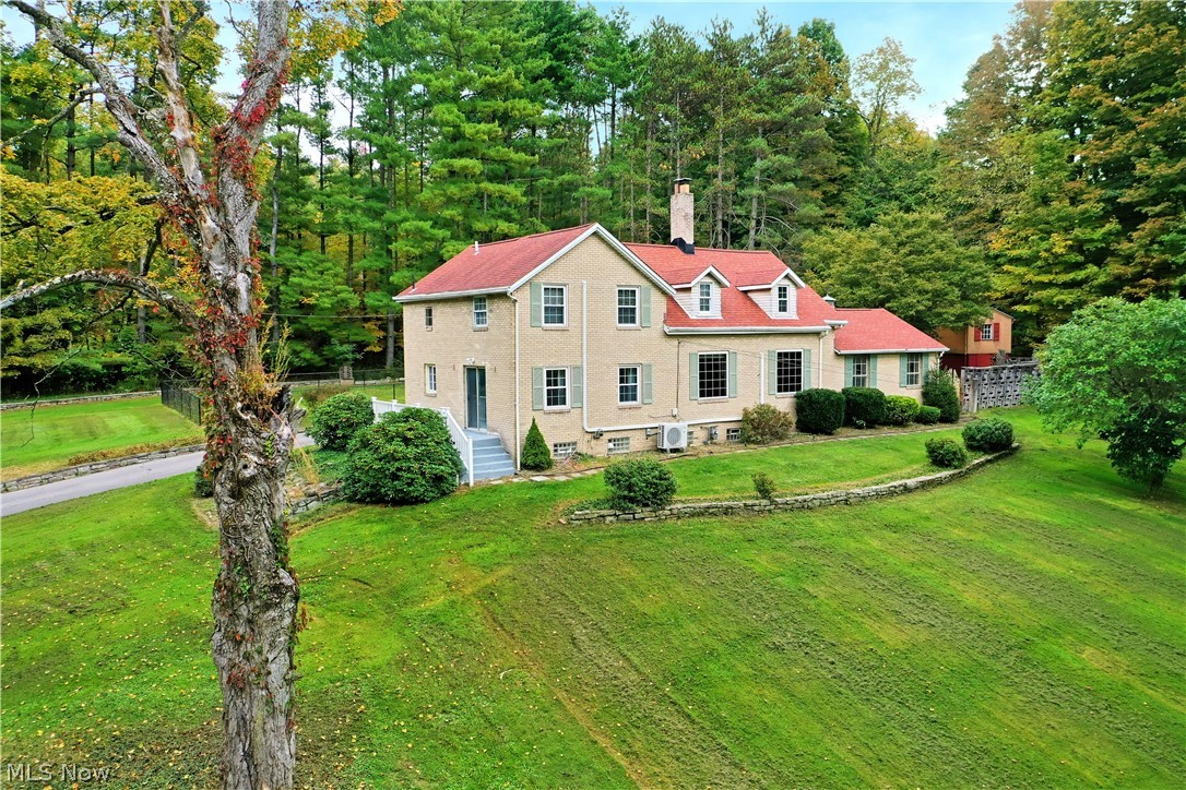 892 Yankee Run Road Masury OH 44438