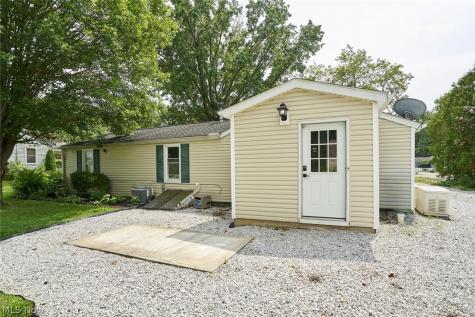 3305 Klages Boulevard Tallmadge OH 44278