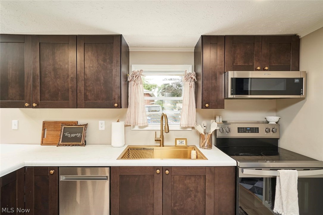 3305 Klages Boulevard Tallmadge OH 44278