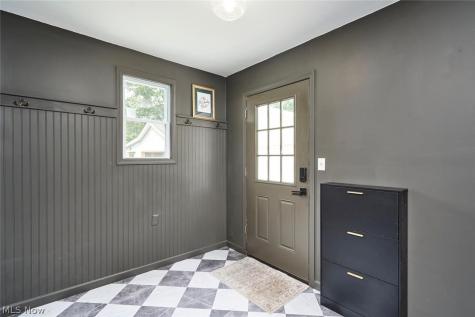 3305 Klages Boulevard Tallmadge OH 44278