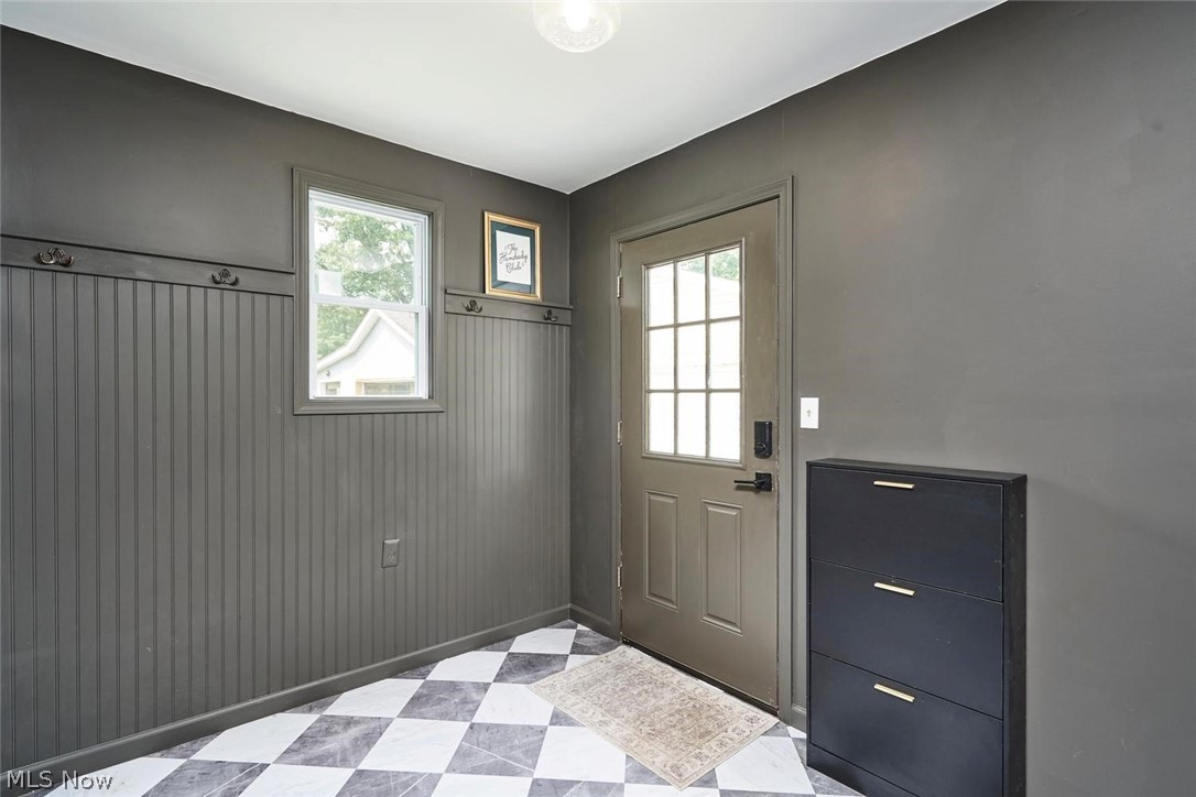 3305 Klages Boulevard Tallmadge OH 44278