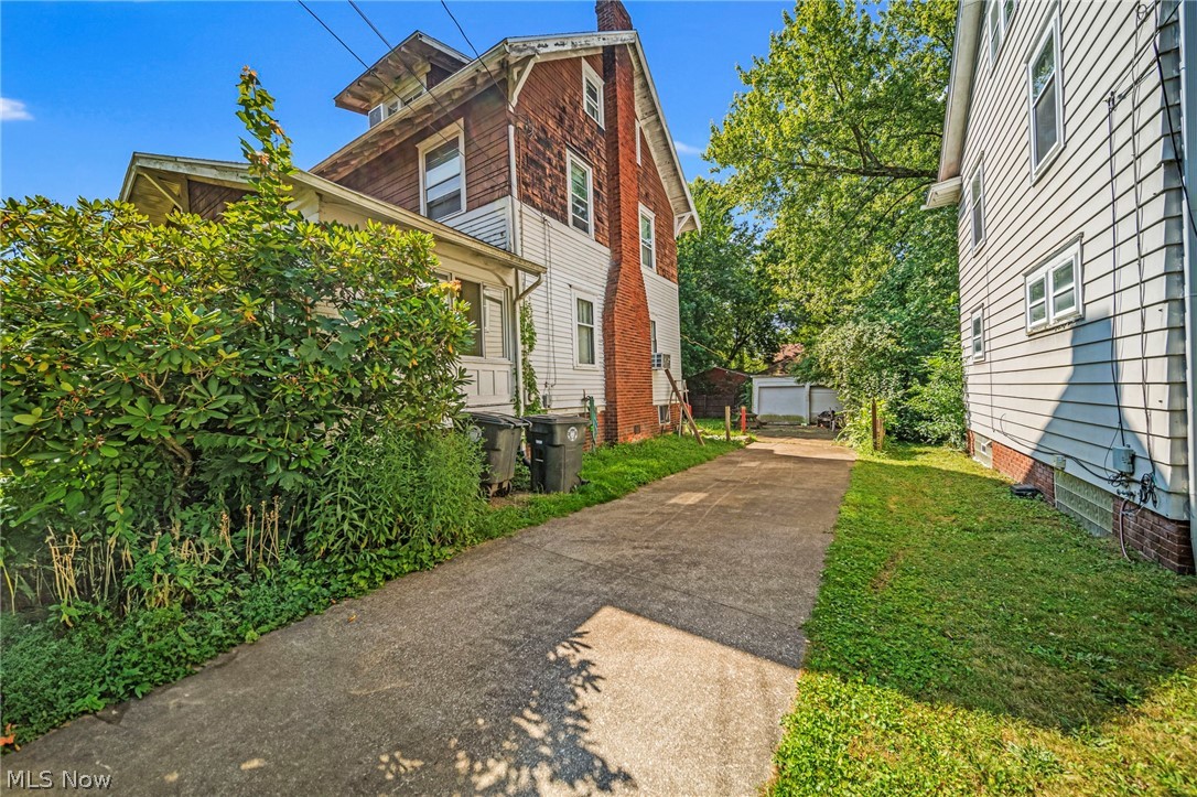 1066 Emma Avenue Akron OH 44302