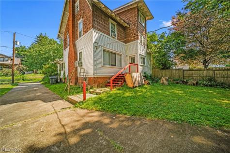 1066 Emma Avenue Akron OH 44302