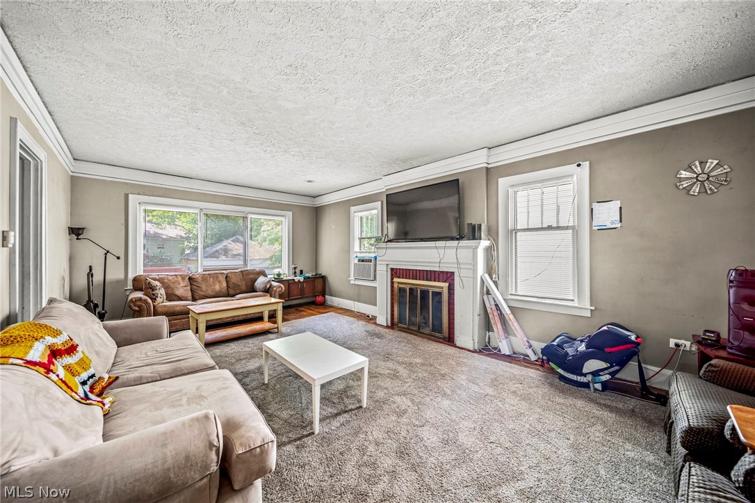1066 Emma Avenue Akron OH 44302