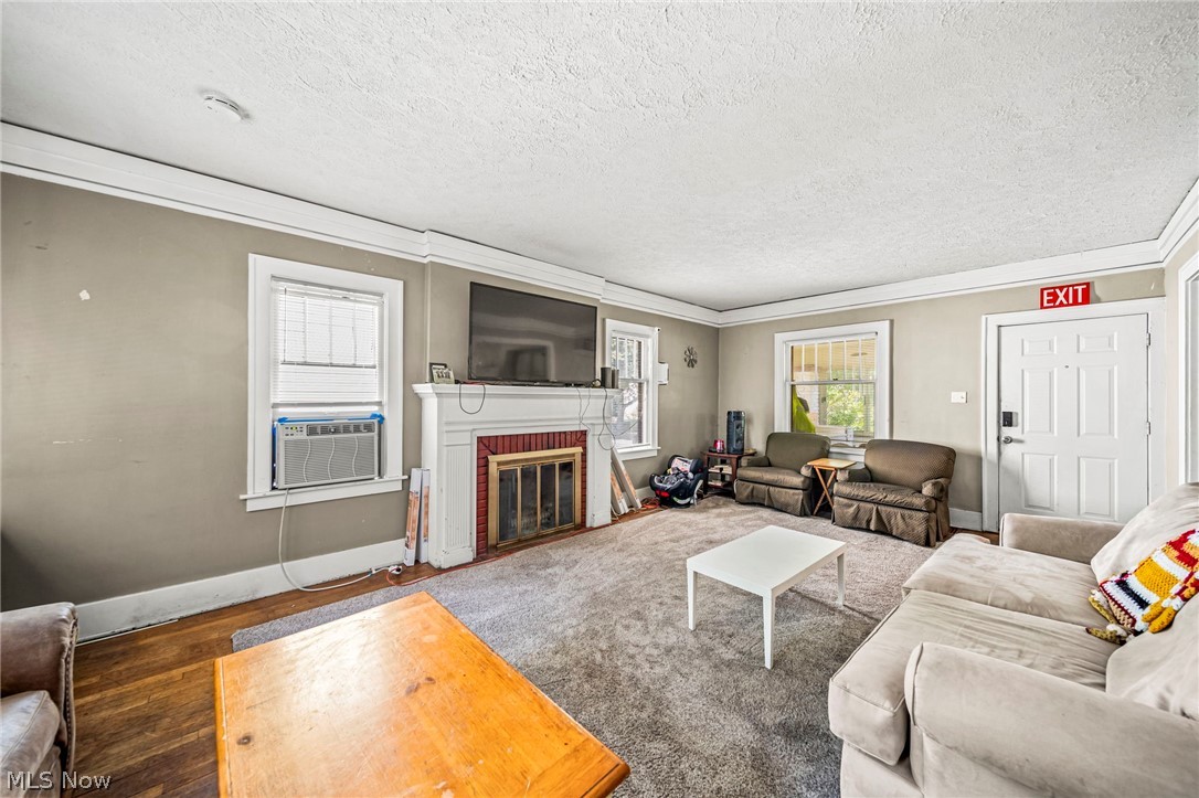 1066 Emma Avenue Akron OH 44302