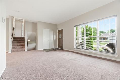 5858 NE Birmingham Street Canton OH 44721