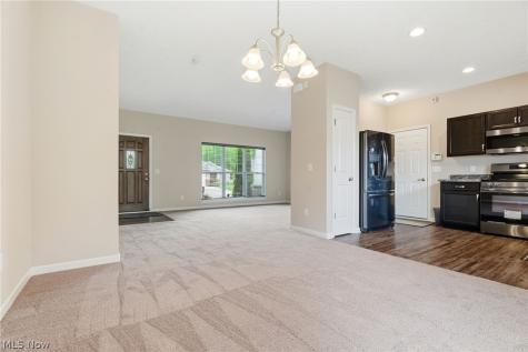 5858 NE Birmingham Street Canton OH 44721