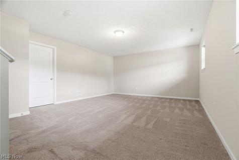 5858 NE Birmingham Street Canton OH 44721