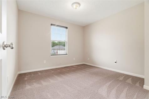 5858 NE Birmingham Street Canton OH 44721