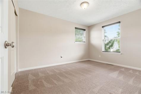 5858 NE Birmingham Street Canton OH 44721