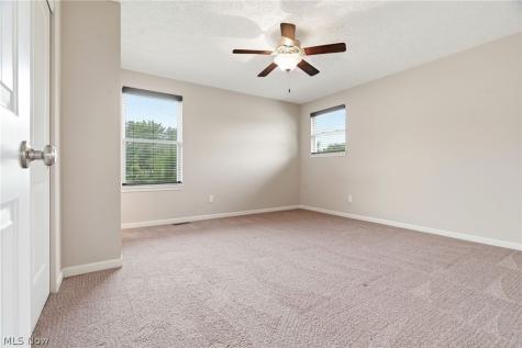 5858 NE Birmingham Street Canton OH 44721