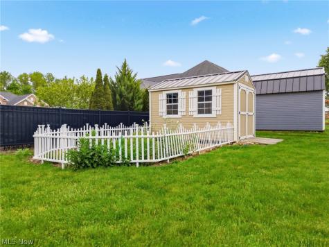 5858 NE Birmingham Street Canton OH 44721