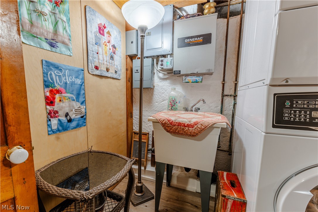28957 Trail 240 Fresno OH 43824