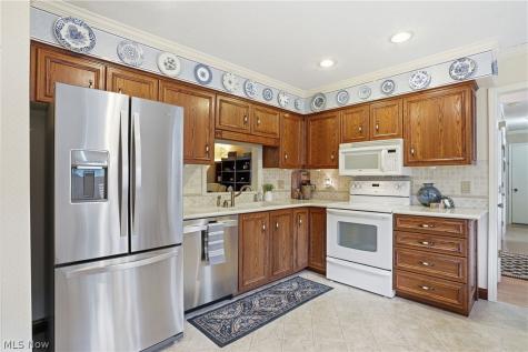 5802 Cambridge Circle Sandusky OH 44870