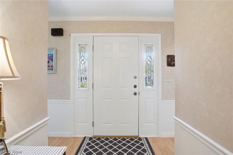 5802 Cambridge Circle Sandusky OH 44870