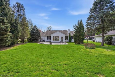 5802 Cambridge Circle Sandusky OH 44870