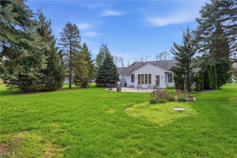 5802 Cambridge Circle Sandusky OH 44870