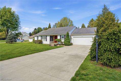 5802 Cambridge Circle Sandusky OH 44870