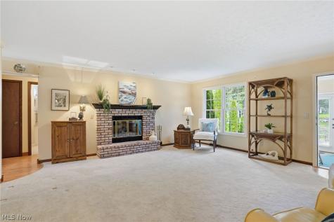 5802 Cambridge Circle Sandusky OH 44870