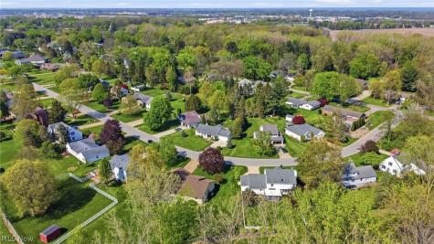 5802 Cambridge Circle Sandusky OH 44870