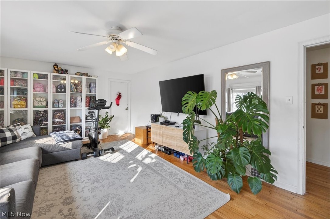 71 Lake Edge Drive Euclid OH 44123