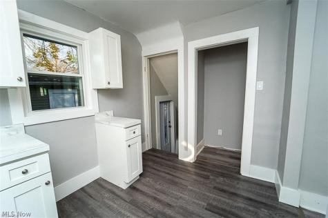 365 Noah Avenue Akron OH 44320