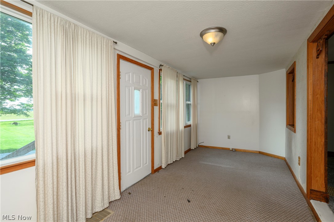 7660 Akron Avenue NW Canal Fulton OH 44614
