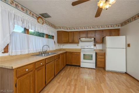 7660 Akron Avenue NW Canal Fulton OH 44614