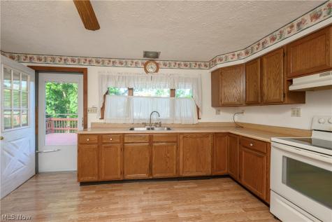 7660 Akron Avenue NW Canal Fulton OH 44614