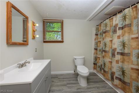 7660 Akron Avenue NW Canal Fulton OH 44614