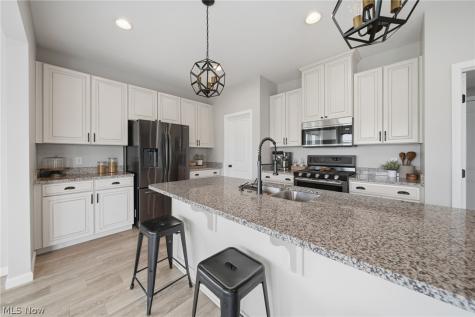 7211 Crusader Street SW Massillon OH 44646