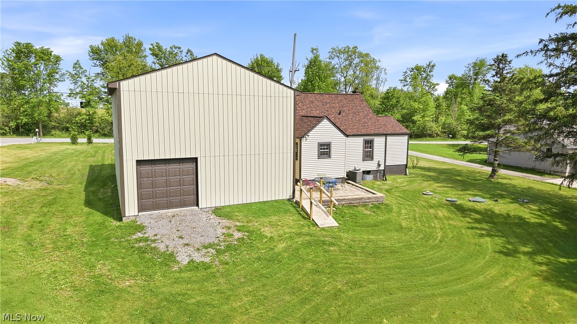 1524 S Stateline Road Masury OH 44438