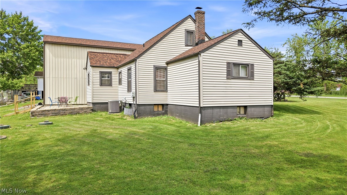 1524 S Stateline Road Masury OH 44438
