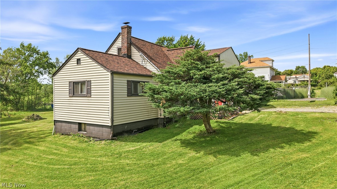 1524 S Stateline Road Masury OH 44438