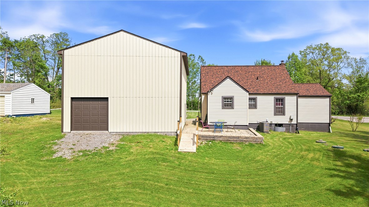 1524 S Stateline Road Masury OH 44438