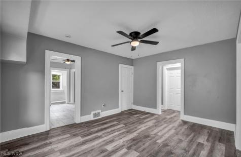 15809 Raymond Street Maple Heights OH 44137