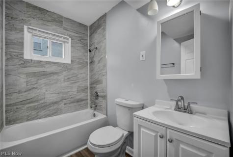 15809 Raymond Street Maple Heights OH 44137