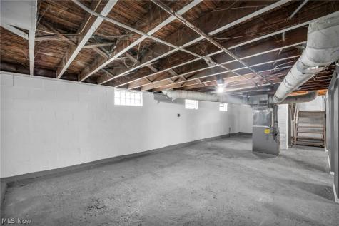 15809 Raymond Street Maple Heights OH 44137